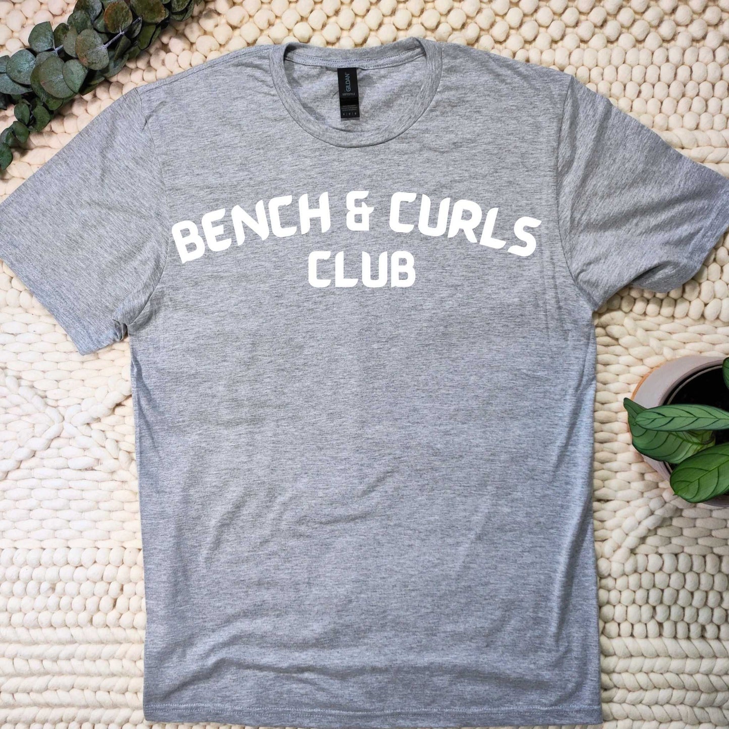 BENCH & GIRLS CLUB